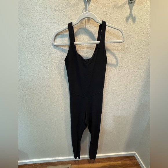 Black ribbed Lululemon bodysuit - Picture 1 of 3